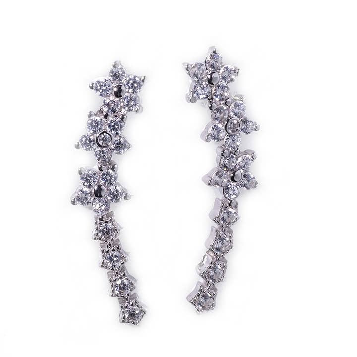 Øreringe i sterlingsølv med blomster i forårsdesign for engroshandel hos Las Joyas de Amanda