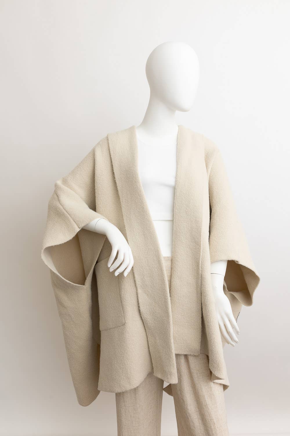 Leto Accessories - Wholesale Cardigan - Women's - Cozy Plush Solid Color Hooded Ruana0