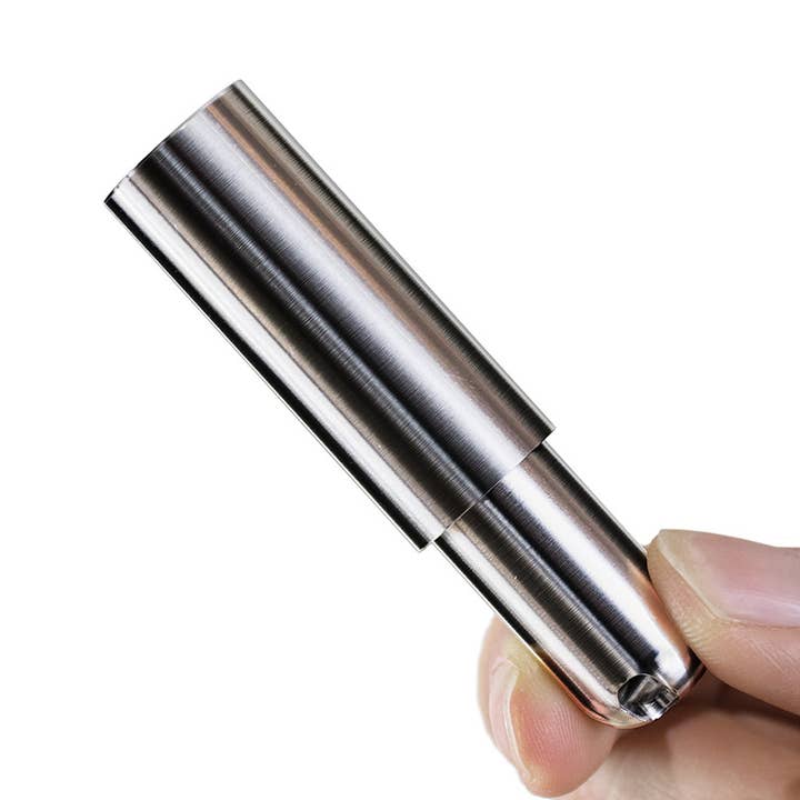 NanoSprayer - Pulvérisateur de parfum rechargeable en métal (argent) pour la vente par Mordeco