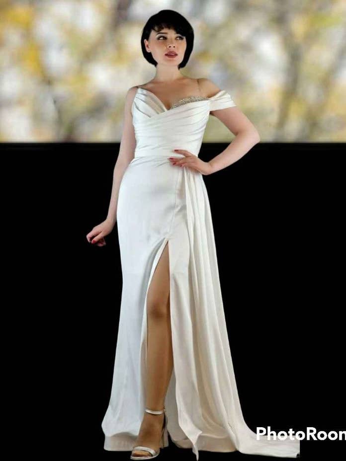 robe blanche élégante pour la vente par phoenix fashion