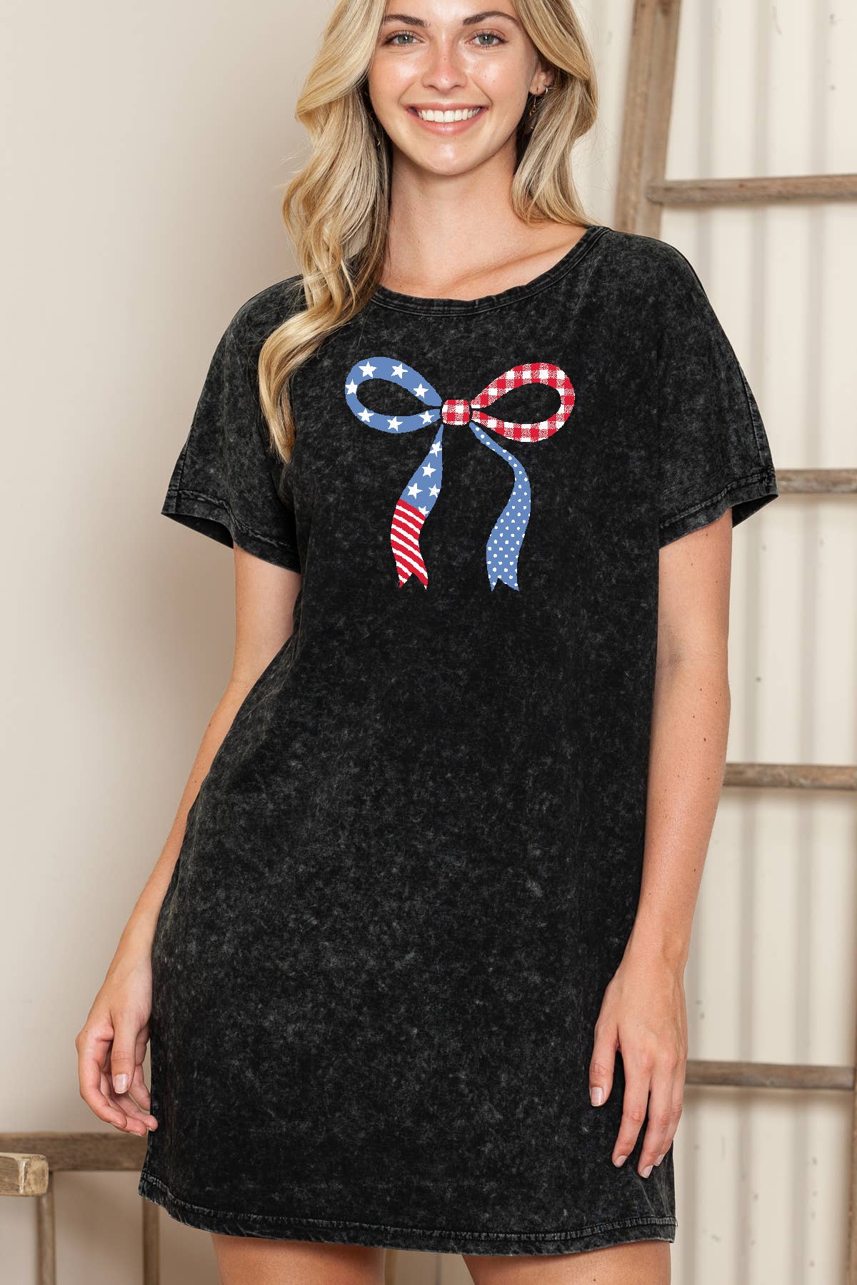 Amused by Blue - Vente Robe – femme - Robe à imprimé graphique américain pour femmes, lavage minéral0