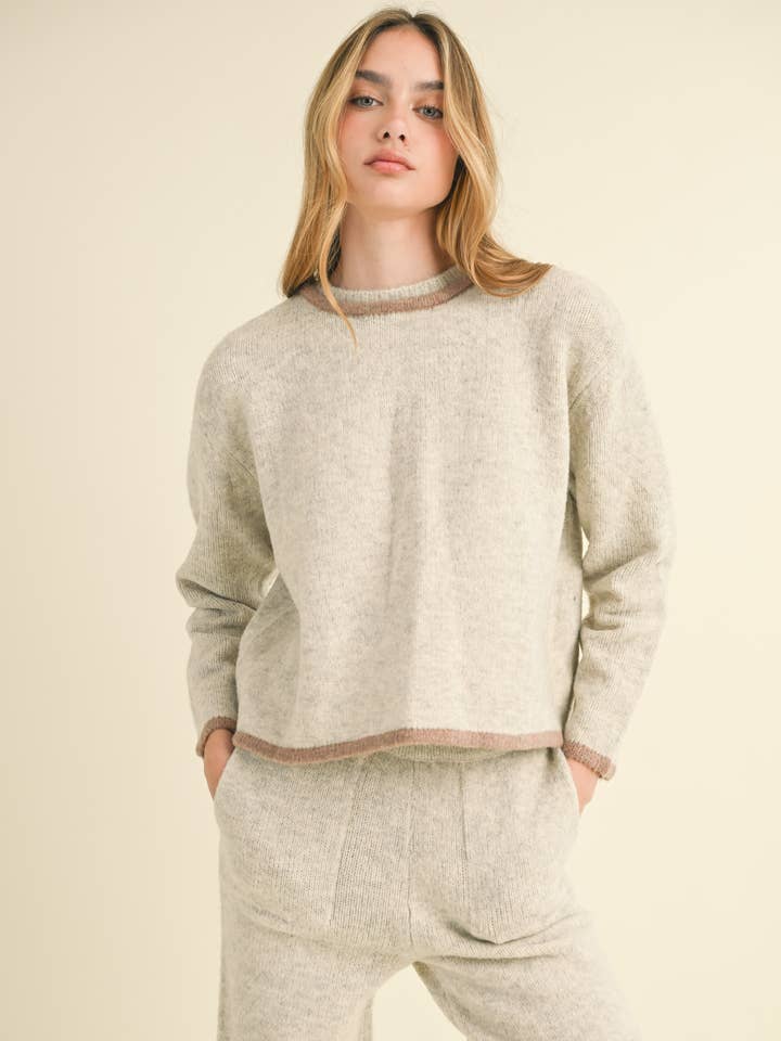 MIOU MUSE - Wholesale Knit Sweater - Women's - T3853ST COLOR CONTRASTED BACK OPENED DETAIL SWEATER TOP0