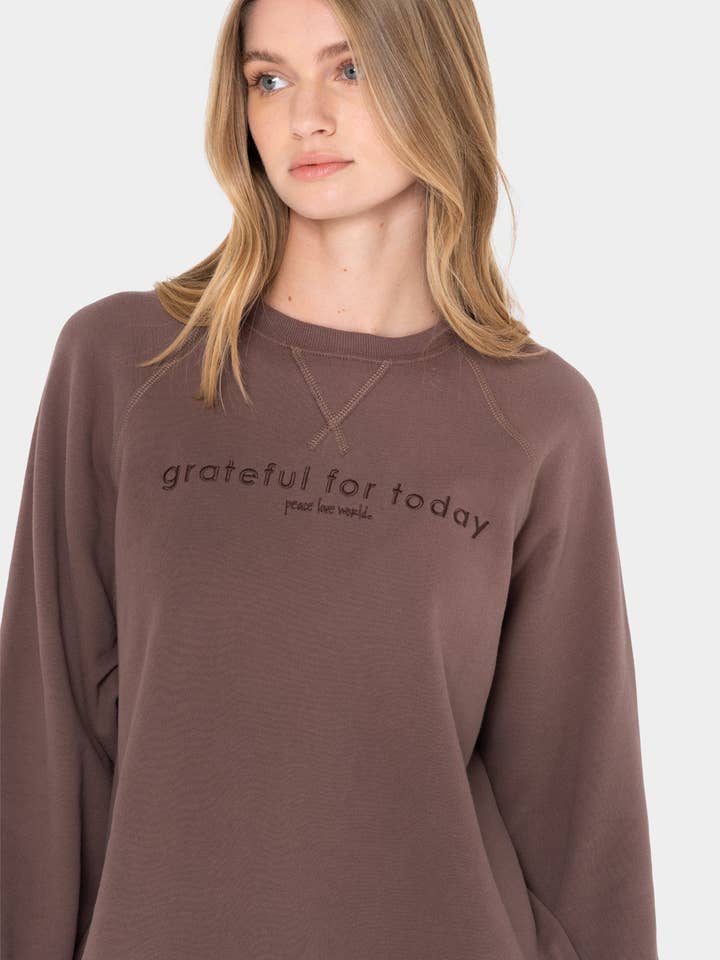 Peace Love World - Wholesale Sweatshirt - Women's - Core Crewneck Sweatshirt4