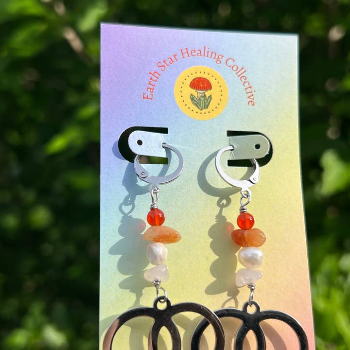 Earth Star Healing Collective – wholesale Hängande örhängen – Lesbiska symbolsmycken - Sapphisk - HBTQ - Stål