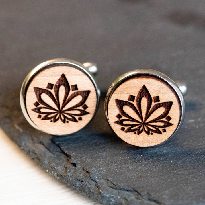 Lotus kirsebærtræ manchetknapper - CO34094 for engroshandel hos Robin Valley