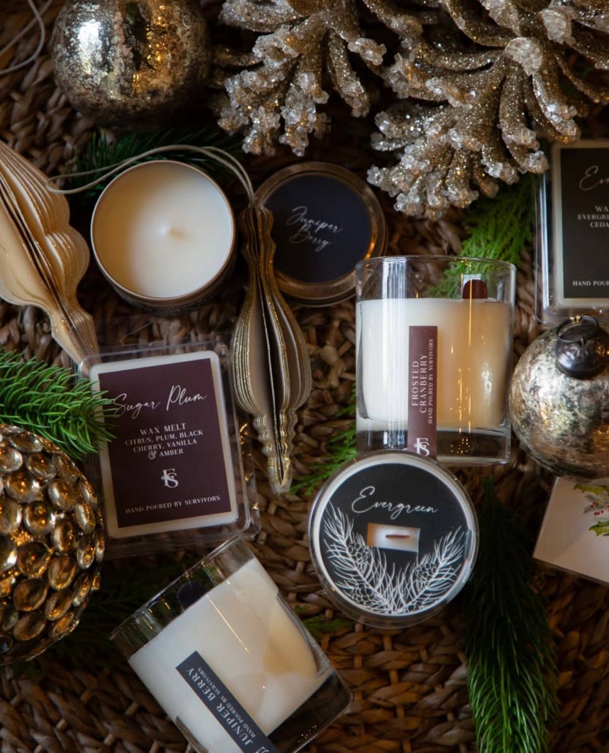 Freedom Studios - Wholesale Jar/Filled Candle - Frosted Cranberry 7.5 oz Wooden Wick Candle6