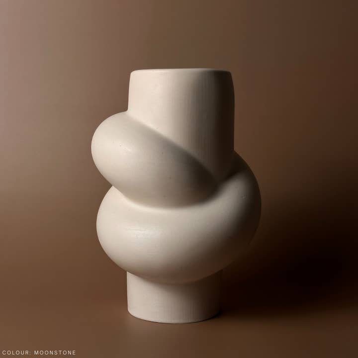 The Esme Vase for wholesale by THE ODDATIVE