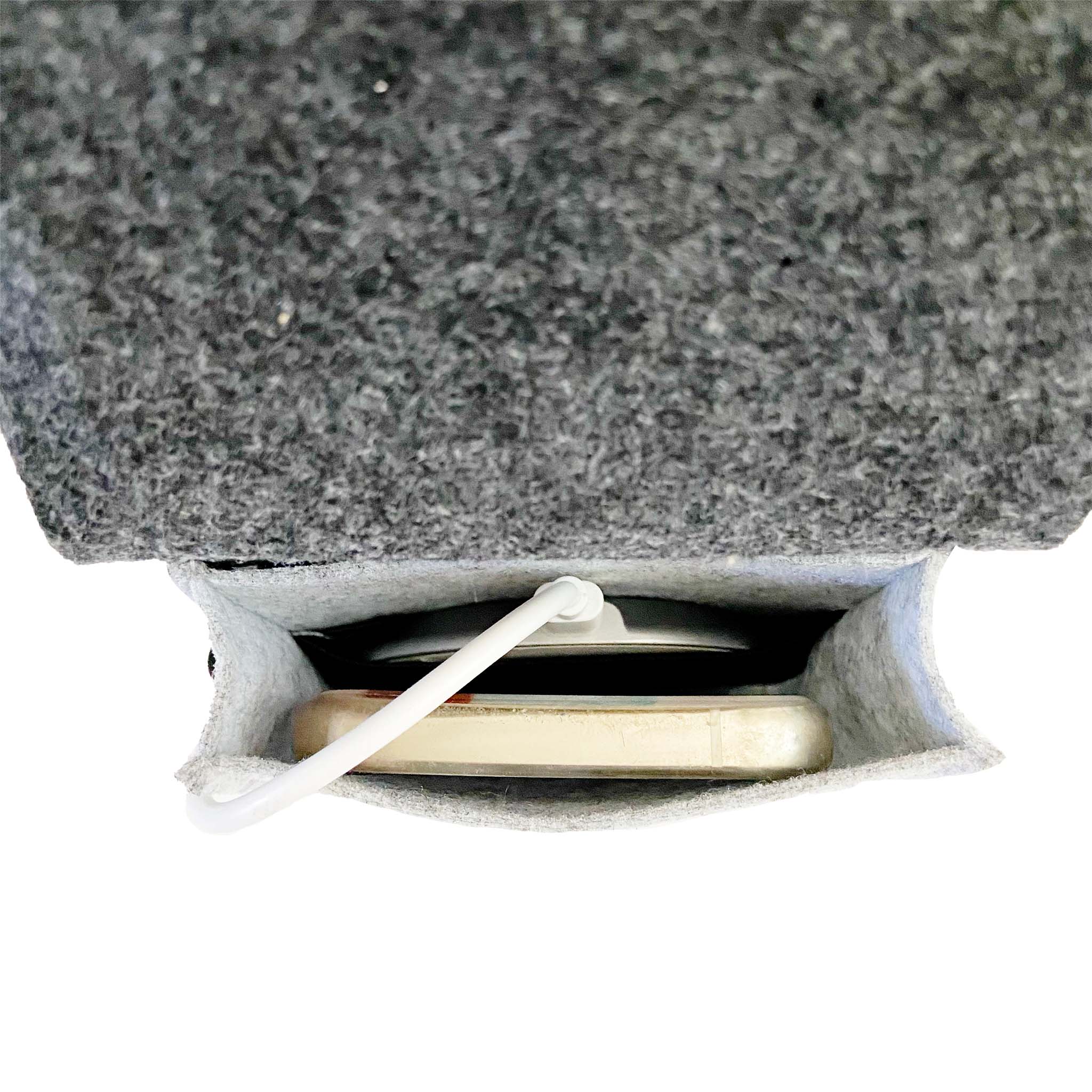 Bagby - Wholesale Phone/Tablet Stand - Bagby Phone-Free Bedroom9