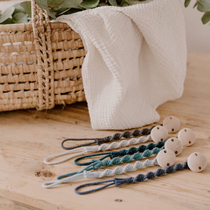 Anaïs J Créations - Wholesale Pacifier Clip - Baby - Macrame Twisted Pacifier Clip11