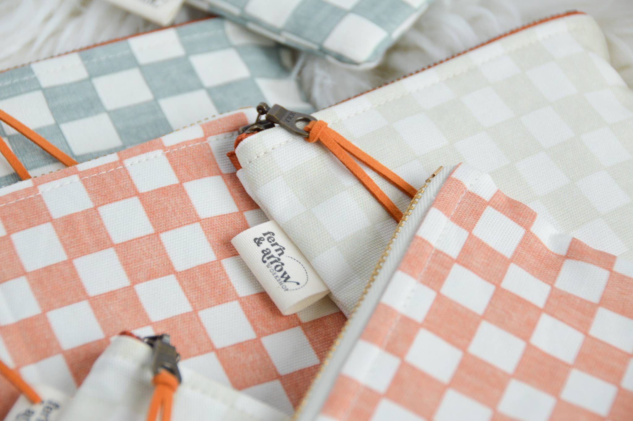 Fern & Arrow - Venta al por mayor Monedero - Mujer - Neceser de Maquillaje Boho Chic a Cuadros para Ella2