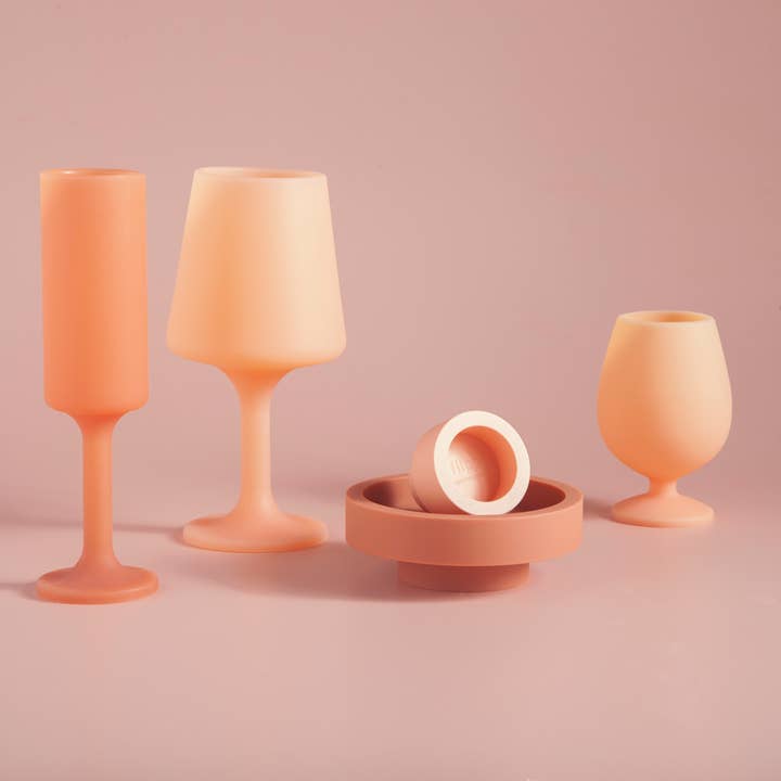 porter green | style + sustainability - Vendita all'ingrosso Flute da champagne - Terra + Peach | Seff | Calici da champagne in silicone infrangibile