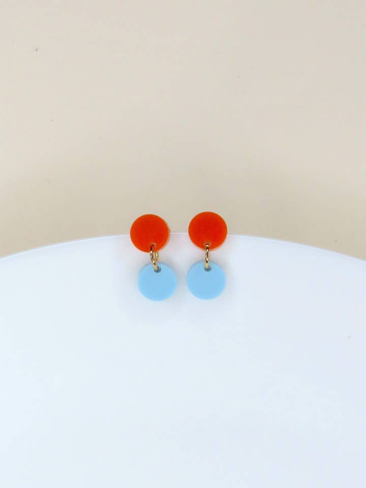 Dotty Acryl Ohrringe in orange hellblau für den Großhandel von Niemalsmehrohne