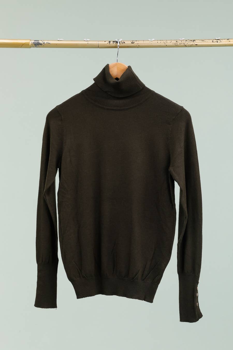 DIX-ONZE - Wholesale Knit Sweater - Women's - Basic Turtleneck Sweater – The Warm Essential with Button Details11