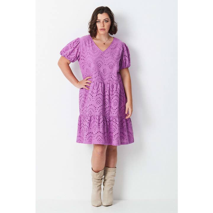 Abito in pizzo - Viola per la vendita all'ingrosso da parte di 17 Sundays