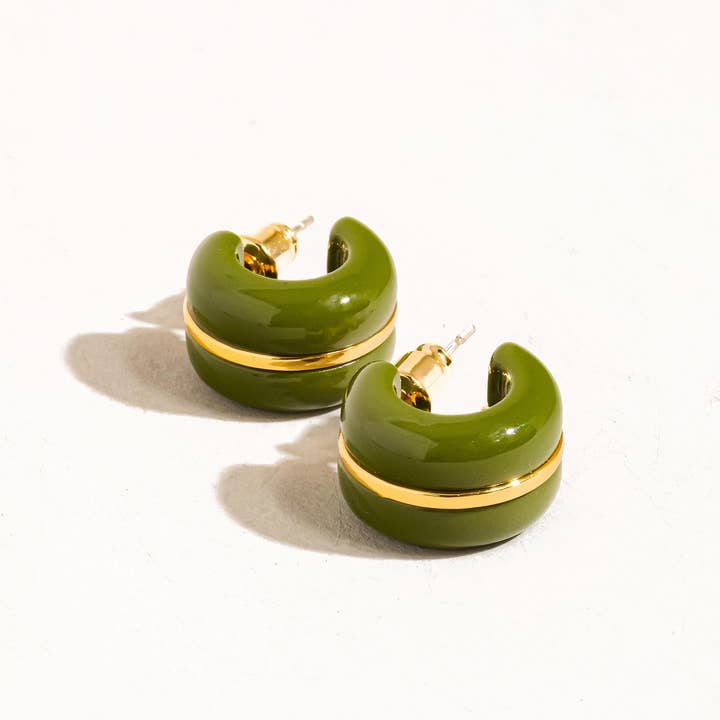 Flânerie by MAIQ - Wholesale Hoop Earrings - Arlo 18K Gold Small C Hoop Earring