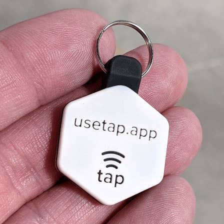 Lifekey - Vente Médaille pour collier – chien - Mini étiquette intelligente pour animaux de compagnie Fetch®, noir de jais11