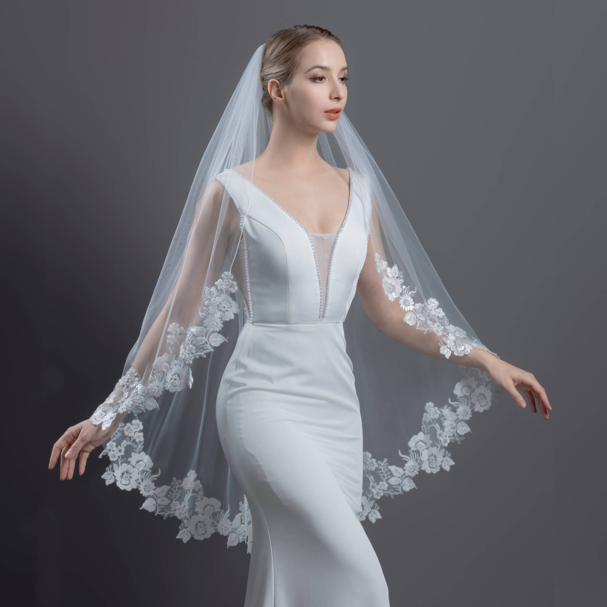 Farinosa Bridal – Engroshandel Slør - Dame – FS6230 Blomster Vin Broderet Blonde Brudeslør 42" 54" 120"