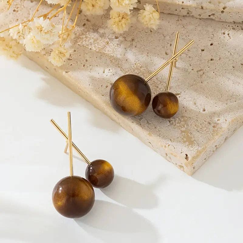 Huis Van Merken – wholesale Dangle earrings – Resin Stud Earrings - Taupe Mocha Geometric Fashion2