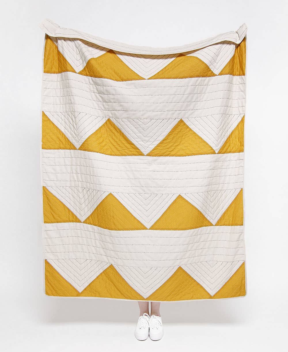 Anchal - Wholesale Throw Blanket - Triangle Quilt Throw0
