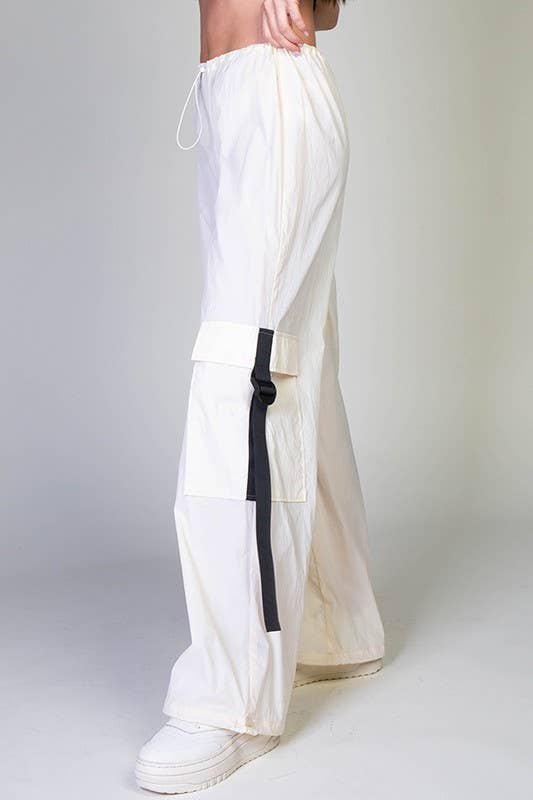 Rehab Lab - Wholesale Pants - Women's - Low Rise Cargo Parachute Pants With Contrast Strap10