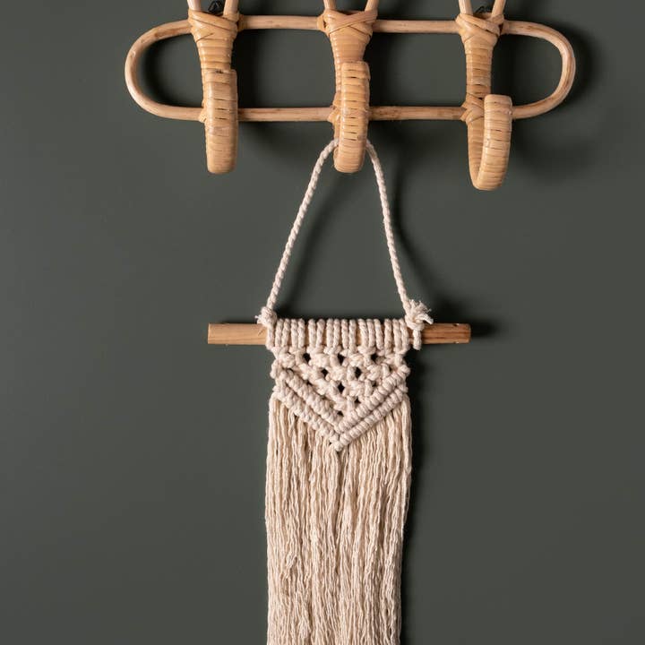 Made Market Co. - Wholesale Tapestry/Textiel - Kleine macrame-wandopknoping3