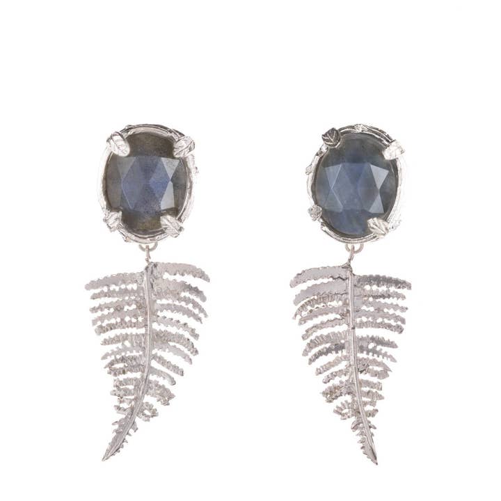 Amanda Coleman Jewelry - Venta al por mayor Pendientes colgantes - Pendientes con forma de nido botánico con helecho y piedra preciosa