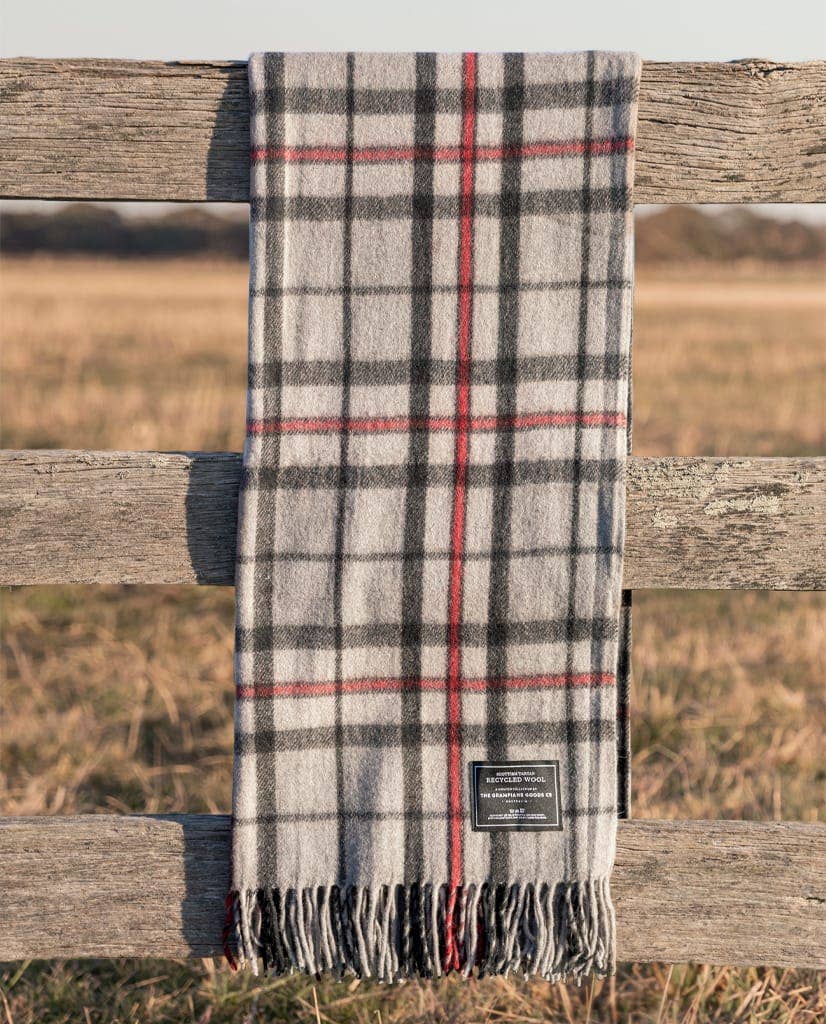 The Grampians Goods Co. - Vendita all'ingrosso Plaid - Coperta Heritage Tartan in lana riciclata9