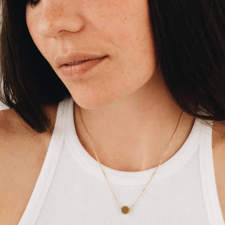 BRASSCAKE Jewelry – Großhandel Kette mit Anhänger/Charm – FULL MOON HALSKETTE // Messing, Schmuck, Nachhaltig, Gold