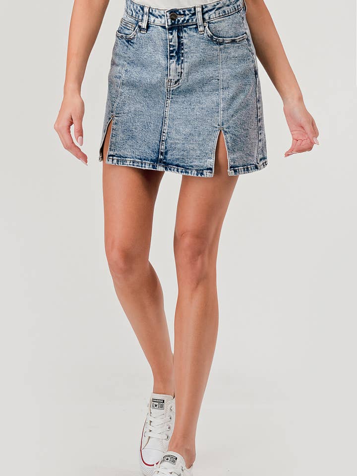 M6226SK - LIGHT MEDIUM WASH - WASHED DENIM MINI SKIRT for wholesale by I&M JEAN, INC.