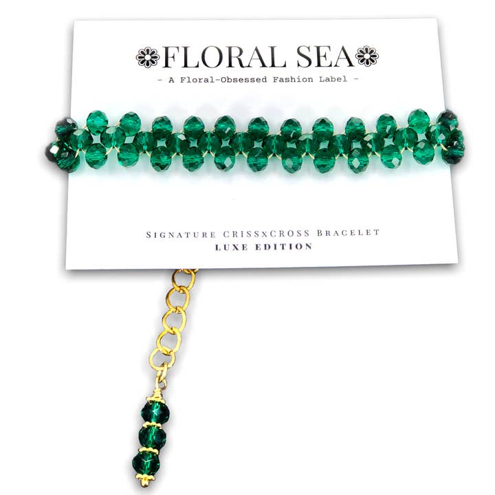 ❁ FLORAL SEA ❁ Signatur CrissxCross Armband i smaragd rosor: Luxe för wholesale av FLORAL SEA