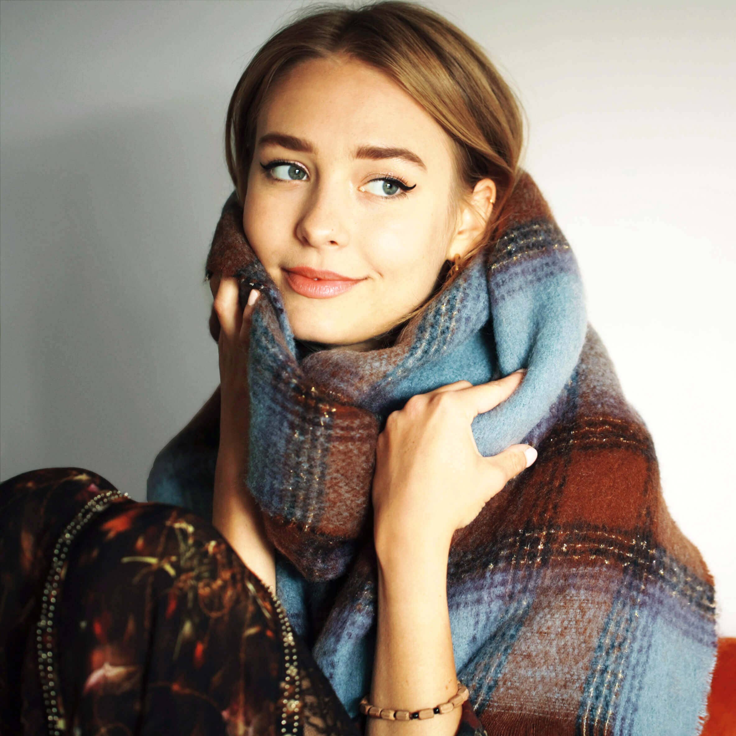 Studio Hop - Vente Écharpe – femme - Écharpe à carreaux dorés scintillants2