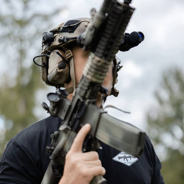 Maglietta Diamonds per la vendita all'ingrosso da parte di Platoon Daddy LLC