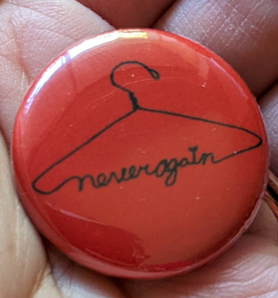 Zeppy Stardust Studios – Großhandel Anstecker/Button – Nie wieder Pro-Choice 1,25-Zoll-Taste3