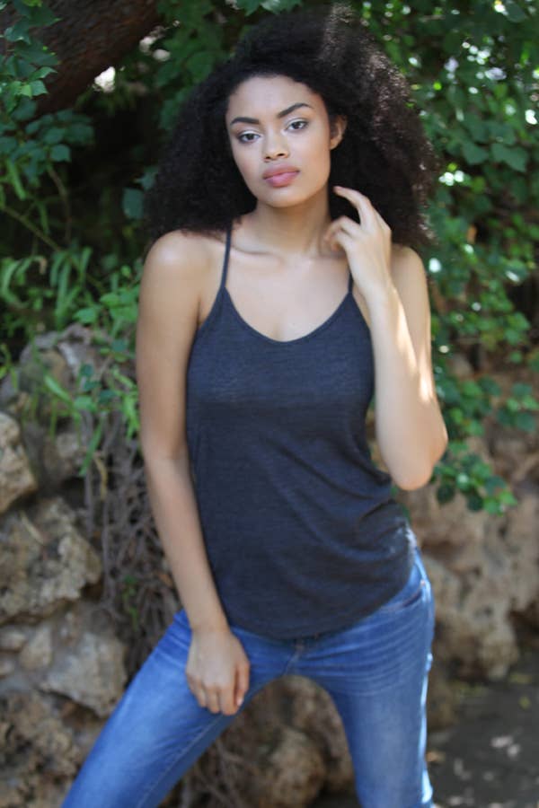 ANGIE - Vente Caraco – femme - DÉBARDEUR CAMISOLE À OURLET ARRONDI X2543-ASIS À DOS NAGEUR12