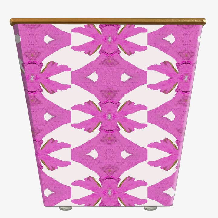 Hedge Farm Candles and Containers - Wholesale Jar/Filled Candle - Mini Laura Park Palm Cachepot Candle2