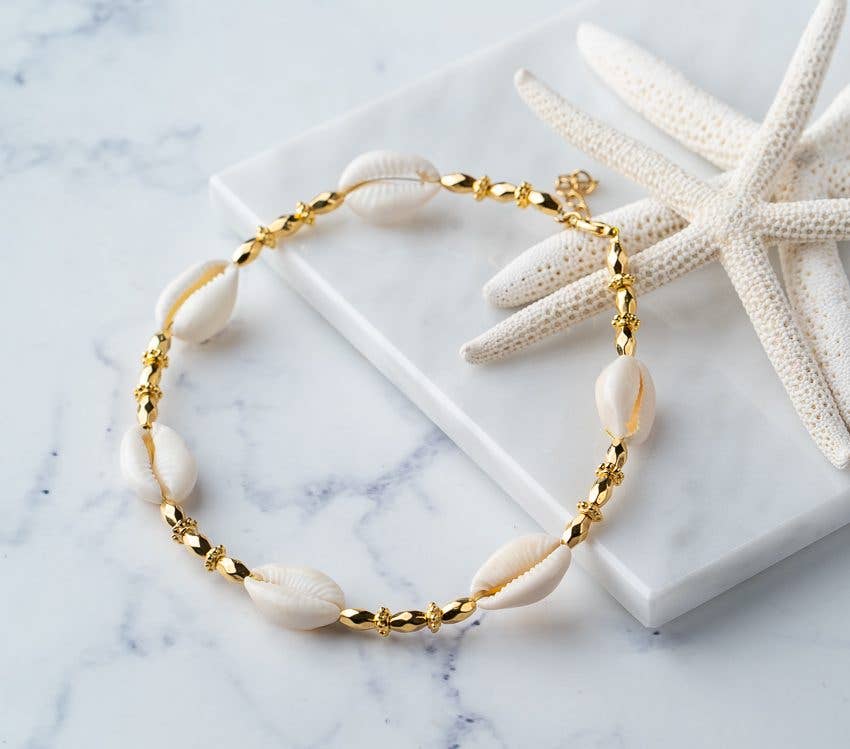 Goupi – wholesale Choker/Krage – Shell Choker med gulddetaljer