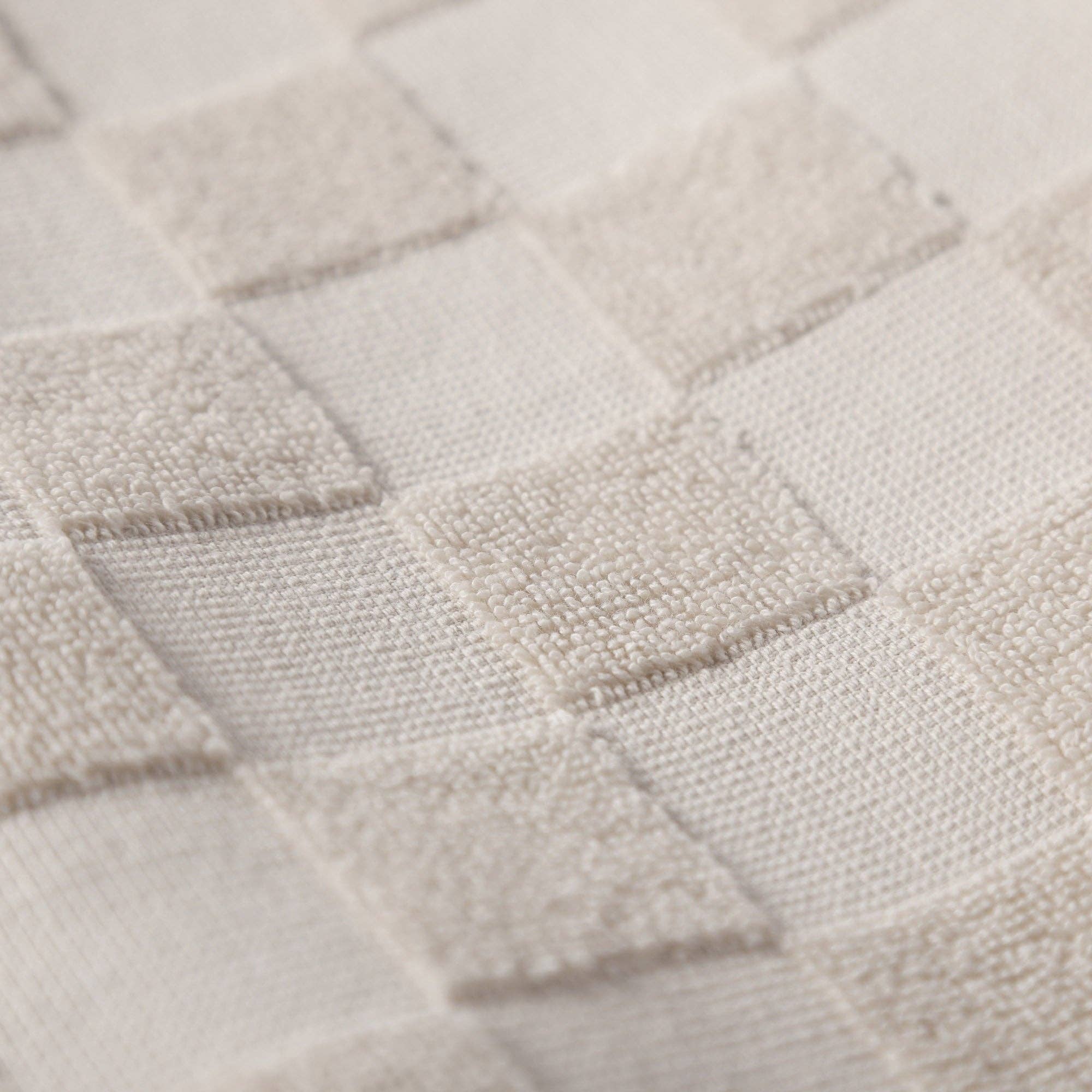 Happy Place Brand - Wholesale Bath Towel - Organic Checkered Bath Towel14