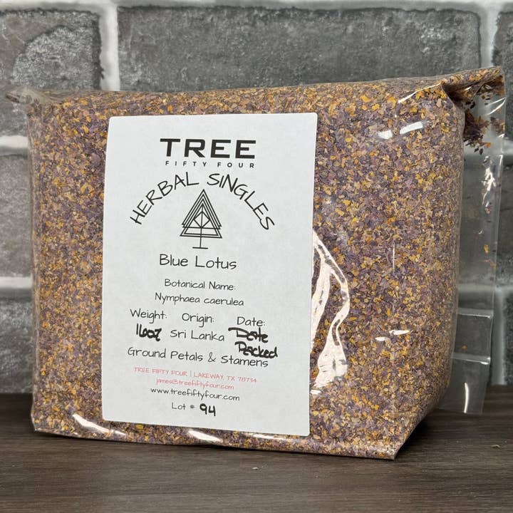 Tree Fifty Four - Vendita all'ingrosso Tè sfusi - Petali e Stammi di Loto Blu Macinati | 56 g - 1 kg | Erbe sfuse2