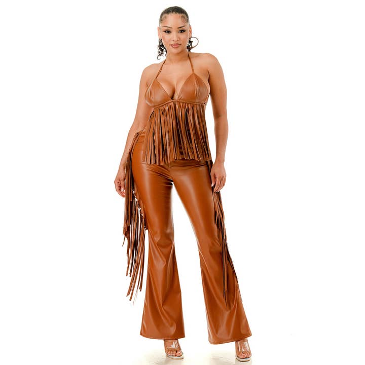 Top in PU con frange e collo all'americana senza schiena Pantaloni a campana in PU con frange per la vendita all'ingrosso da parte di DORCAS