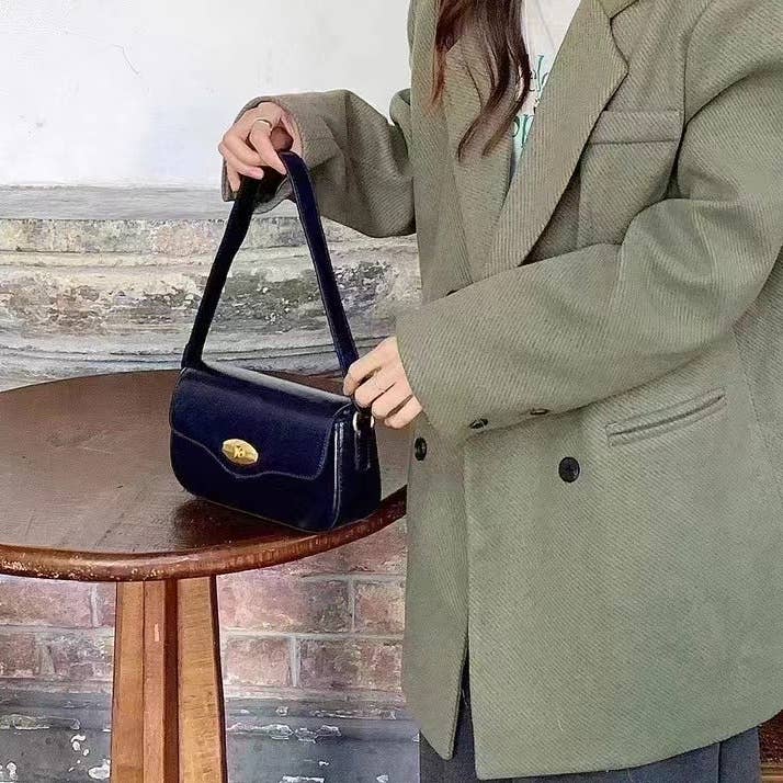 Pretty Persuasions - Wholesale Shoulder Bag - Women's - P25090 Faux Leather Twist Lock Shoulder/Crossbody Bag1