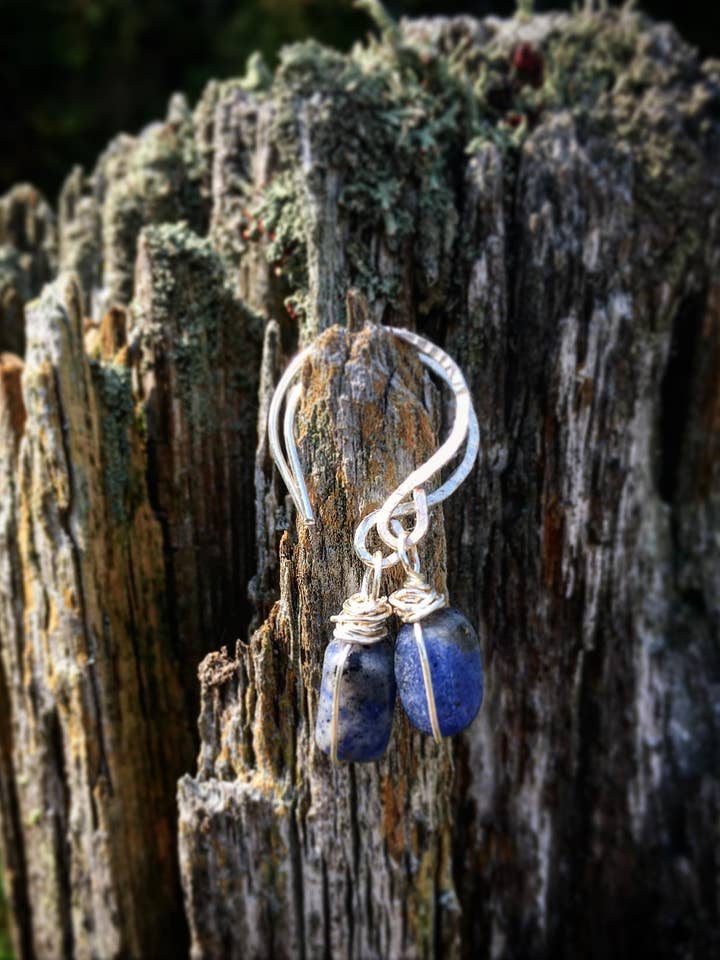 Handgefertigte Draht-Einzelstein baumeln gehämmerte Ohrringe für den Großhandel von Fresh Coast Rock Co. LLC