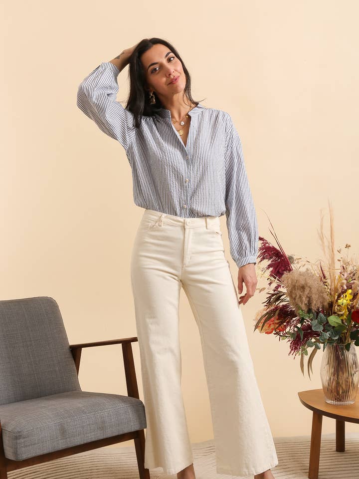 Fließendes gestreiftes Baumwollhemd - REF 90187 für den Großhandel von INSPIRATION STUDIO