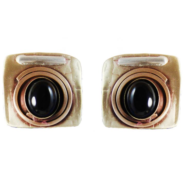 Brincos Artesanais Aegean Deco em Prata, Latão e Ônix por atacado de Whitney Designs Ltd.