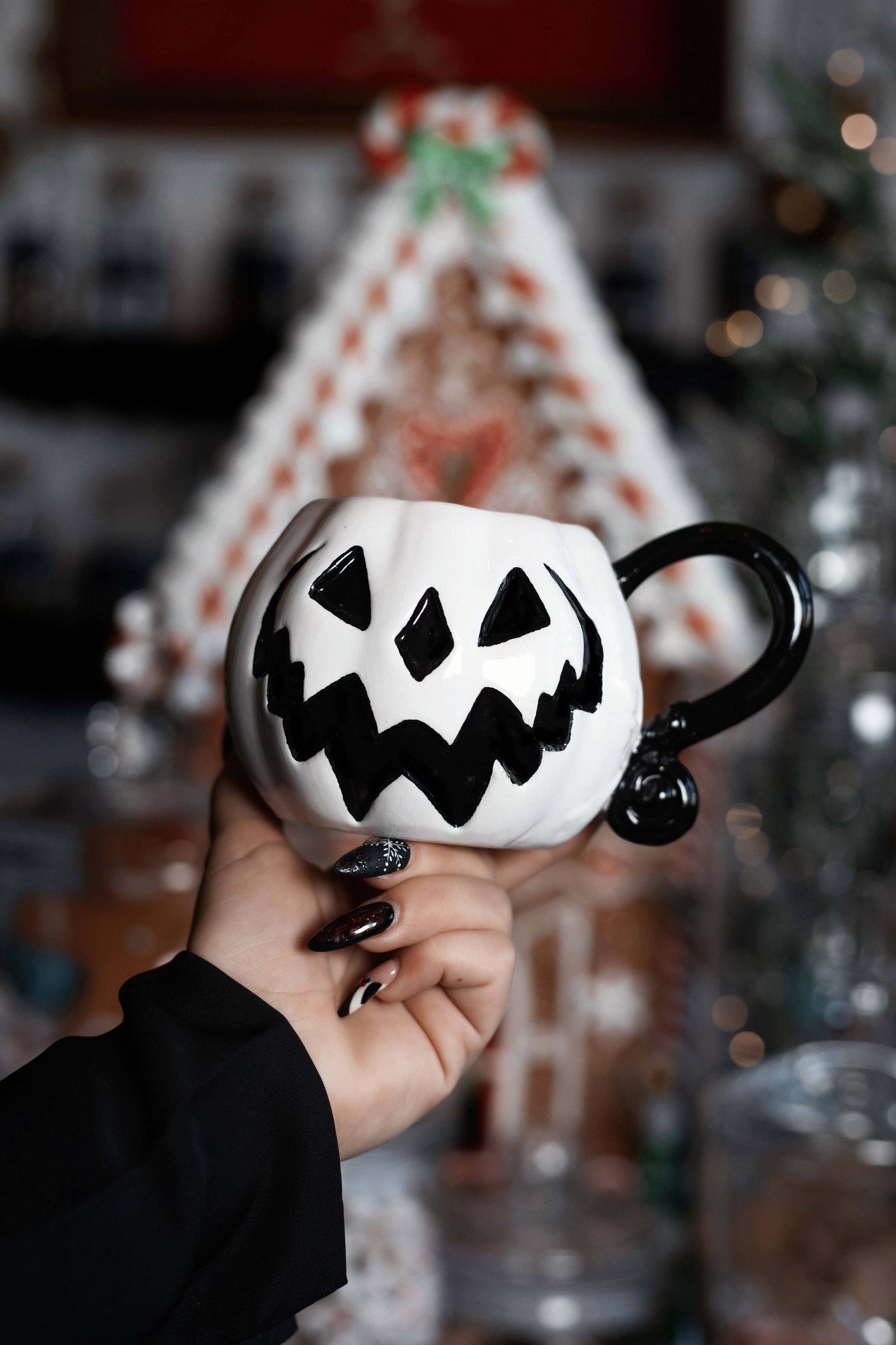 Lively Ghosts - Wholesale Coffee Mug - White Pumpkin | Haunted Hallows Mug21