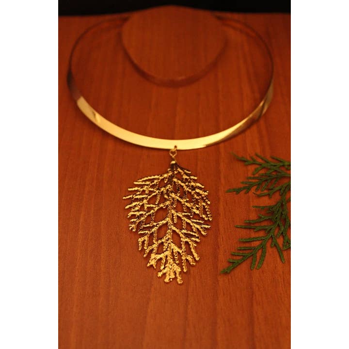 Arbor Vitae Necklace in plate Rim - L for wholesale by Anima Brasilis
