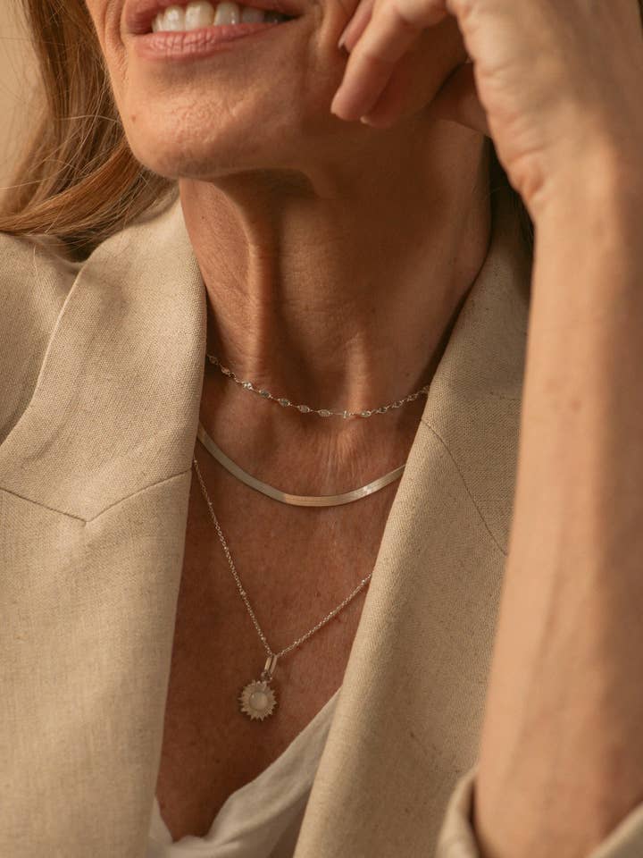 Colar Sol por atacado de Aglaia