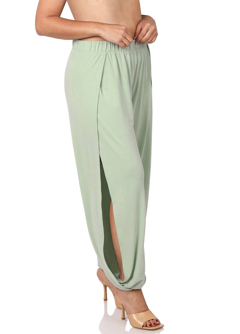 42POPS - Wholesale Pants - Women's - `.Split side pants reg/plus24