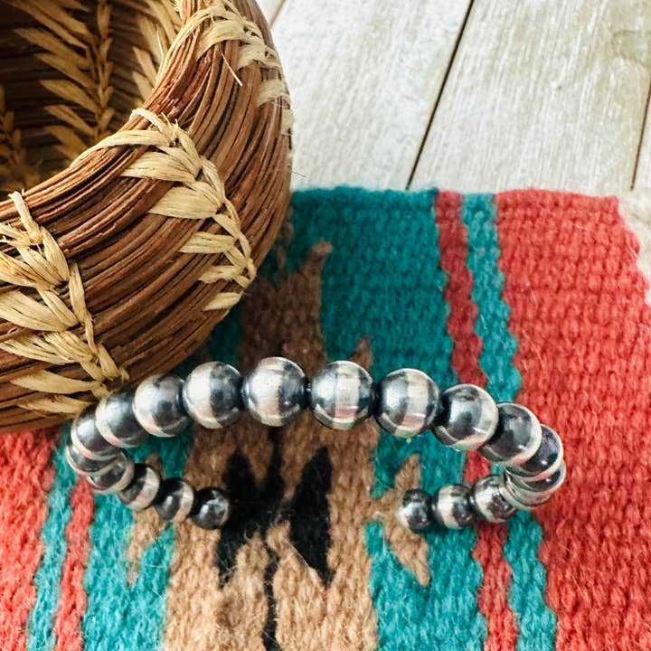 Handcrafted Sterling Silver Pearl Beaded Cuff Bracelet and other Purchase Wholesale gioielli 925. Free Returns & Net 60 Terms on Faire trending on Faire.