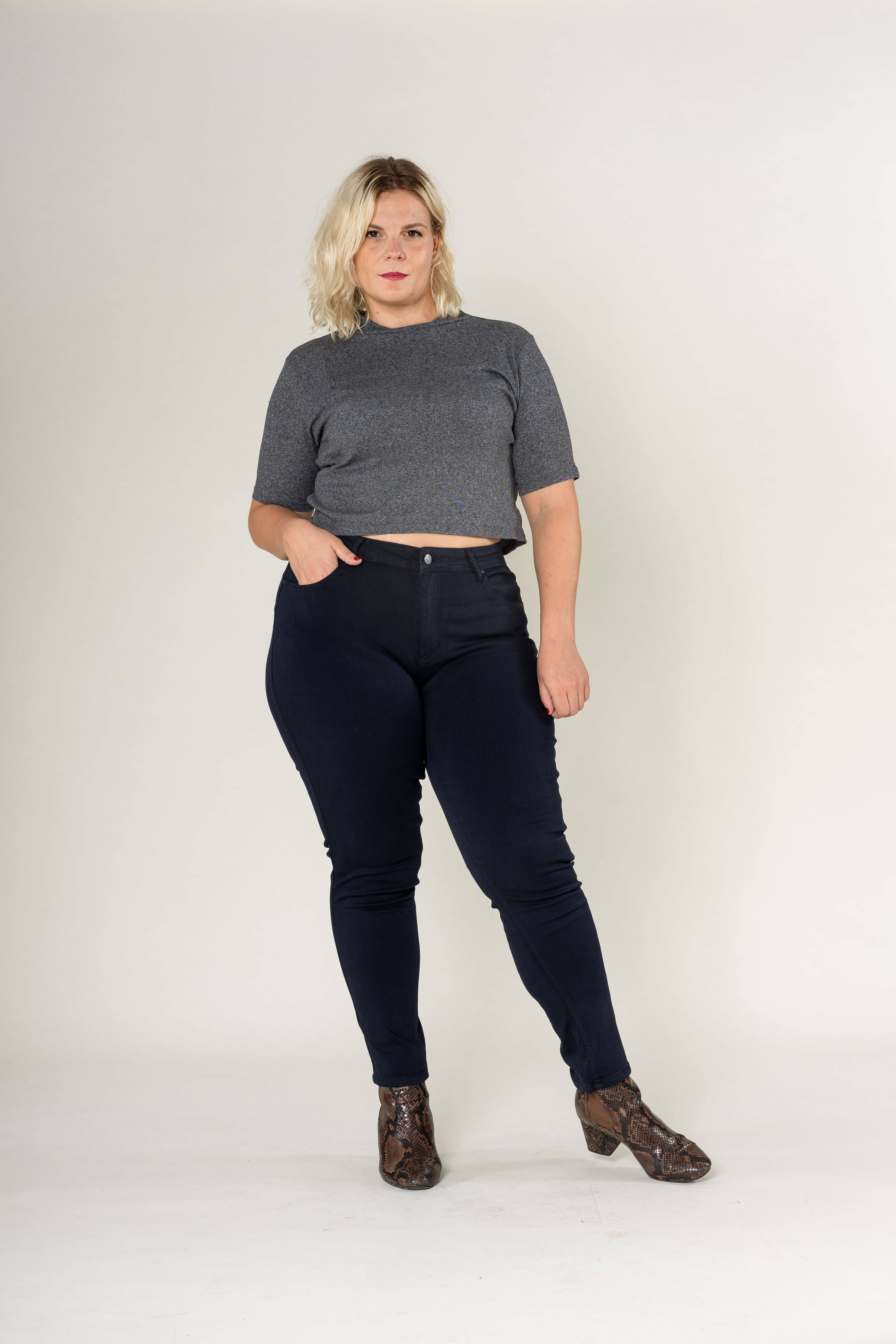 Nina Carter - Wholesale Pants - Women's - Curve Plus Size Ultra Comfort and Stretch Push Up P6119