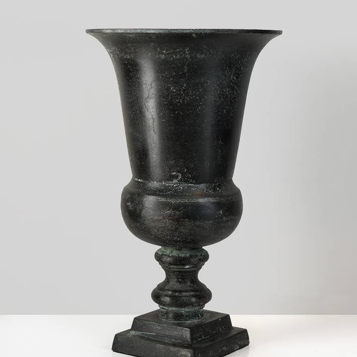 Jamali Garden - Wholesale Urn - 14in Aged Bronze Urn0